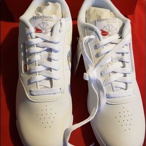 Reebok White Shoes (Ladies)